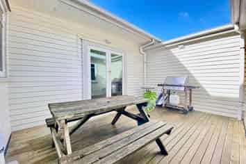 194 Green Lane West, Greenlane