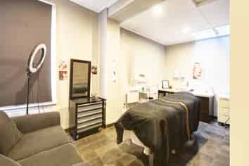 Established Hair & Beauty Salon 