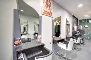 Established Hair & Beauty Salon 