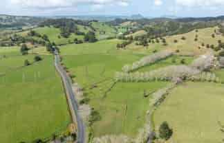 42 Kopeti Road, Hukerenui