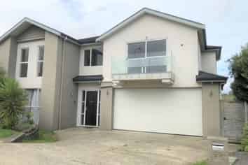 23 Gibbston Crescent, Flat Bush