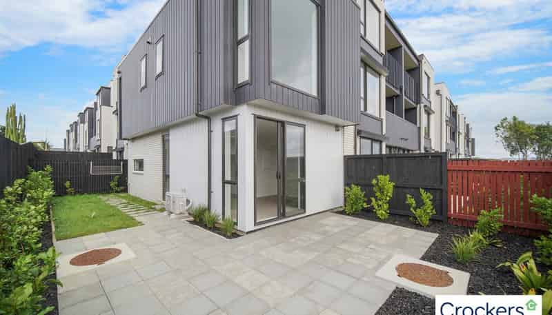 3/10 Treasure Lane, Te Atatu South