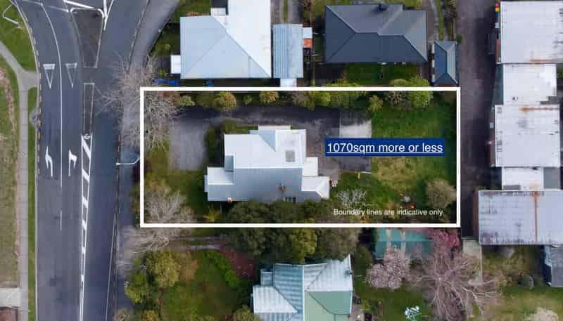 100 Ranolf Street, Glenholme