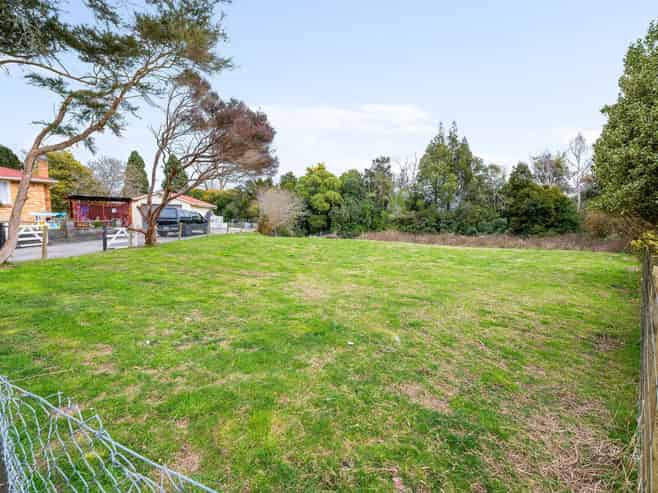 23 Morrison Crescent, Glenview