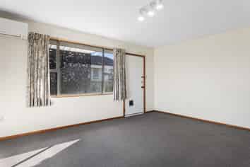 1/94 Peverel Street, Riccarton
