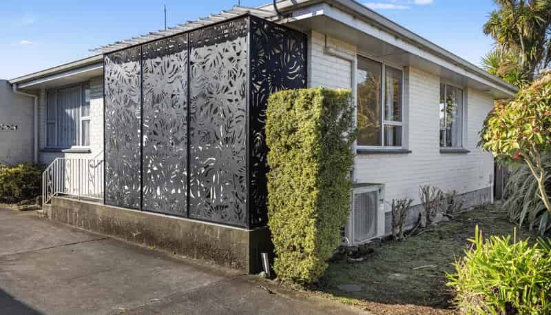 1/94 Peverel Street, Riccarton