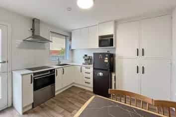 2/171 Clarence St, Riccarton