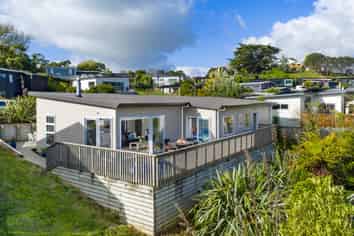 25 Robertson Street, Raglan