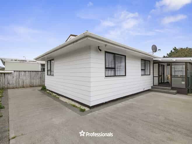 52 Sladden Street, Naenae