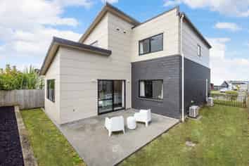 2 Retallick Place, Flagstaff
