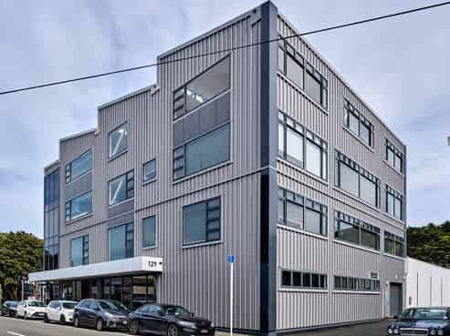 Motivated Sub-Lessor - Incentives Available