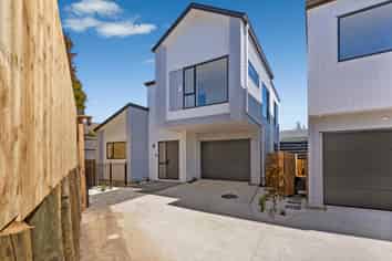 Lot 2 13 Quibray Place, Botany Downs