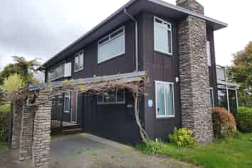 7 Weka Road, Waipahihi