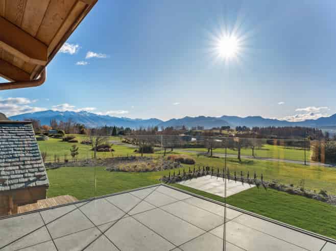 8 Foxglove Heights, Wanaka