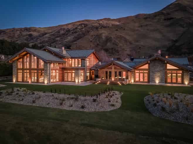 8 Foxglove Heights, Wanaka