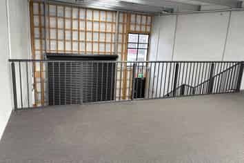 Modern Industrial Unit