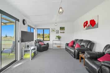 1354 Toko Mouth Rd, Milton
