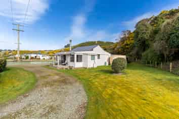 1354 Toko Mouth Rd, Milton