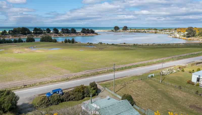 1354 Toko Mouth Rd, Milton