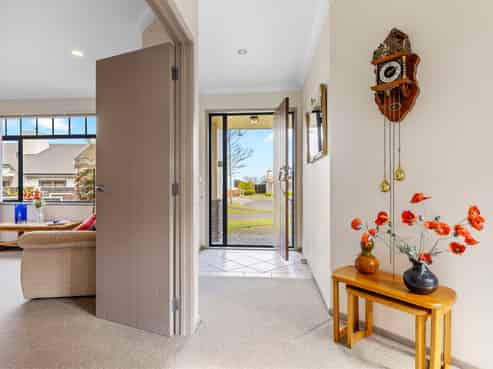 18 Luberon Way, Nukuhau