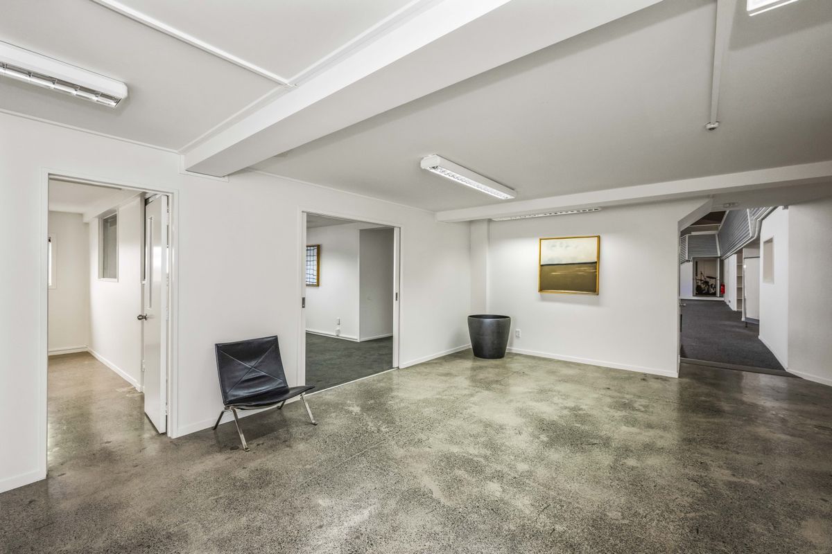 Versatile Premises for Lease - Ansicht 2