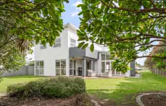  4 Tio Lane, Omaha
