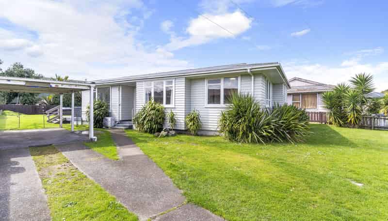 10 Bland Place, Otara