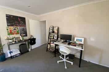 2/246 Cascades Road, Botany Downs