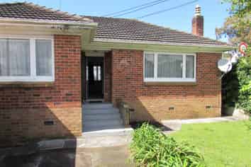 1/700 New North Rd, Mount Albert