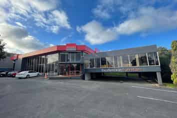 Motorway Exposed Bulk Retail 