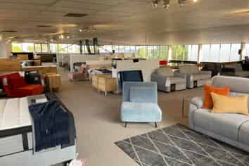 Motorway Exposed Bulk Retail 