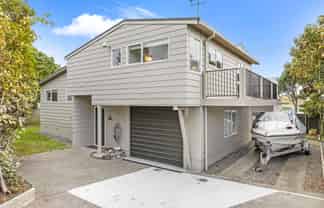 3A Wharewaka Road, Taupo