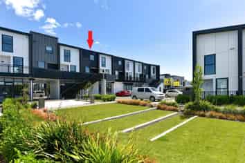 5/4 Waverley St, Sydenham
