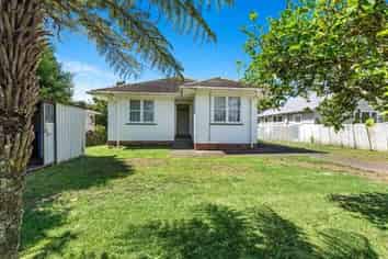 62 Waipani Road, Te Atatu Peninsula