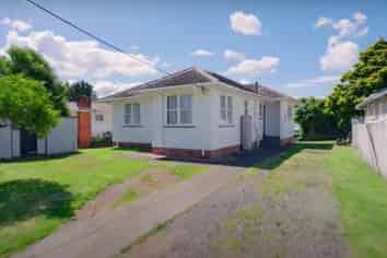 62 Waipani Road, Te Atatu Peninsula