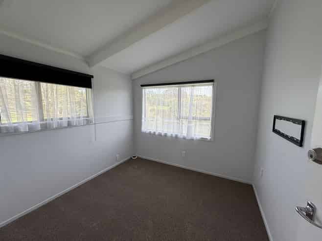 32 Wades Road, Whitford