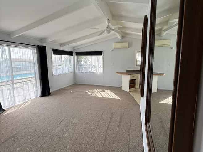 32 Wades Road, Whitford