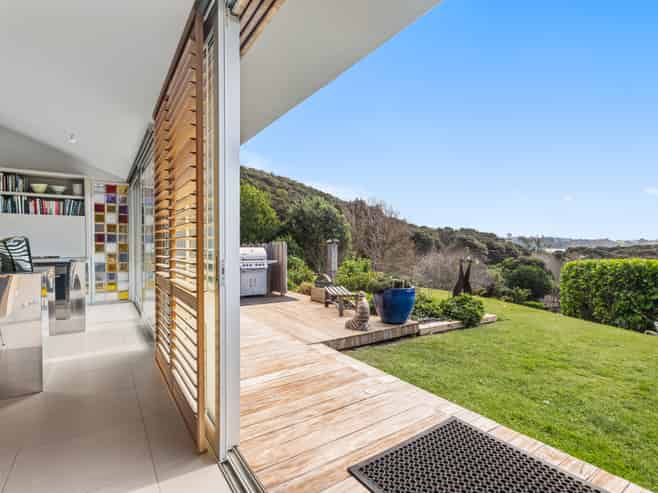 100 Margaret Reeve Lane, Waiheke Island