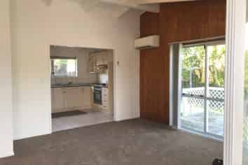 2/517 Richardson Rd, Mount Roskill
