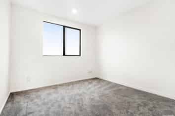 40 Bloom Crescent, Sunnyvale
