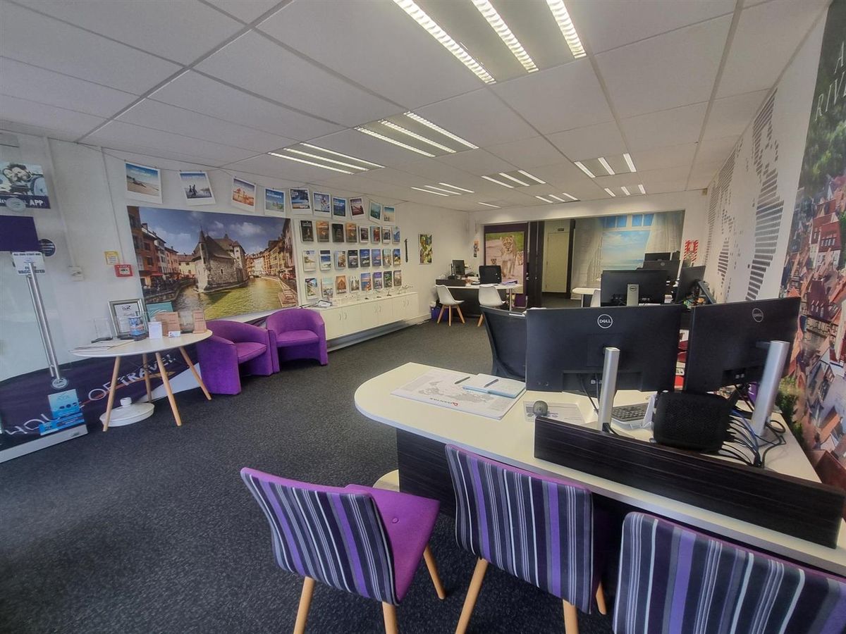 Beachside Retail Tenancy with Great Exposure - Visning 2