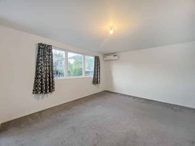 35 Takapu Street, Henderson
