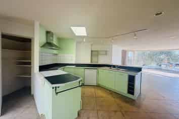 17 Pounamu Avenue, Greenhithe
