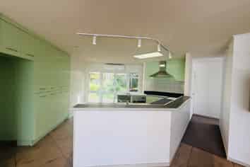 17 Pounamu Avenue, Greenhithe