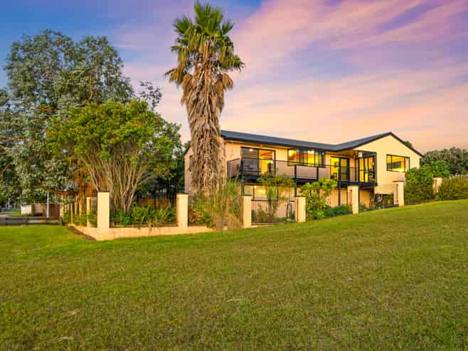 112 Burundi Avenue, Clendon Park