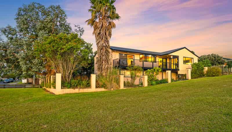 112 Burundi Avenue, Clendon Park