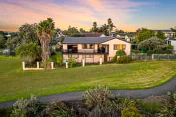 112 Burundi Avenue, Clendon Park