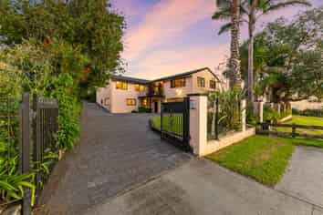 112 Burundi Avenue, Clendon Park