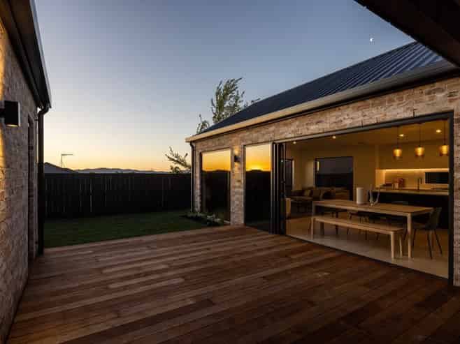 10 Bosun Place, Flagstaff