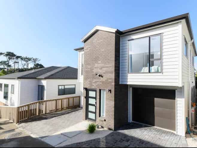 17B Rangitiki Crescent, Lynfield